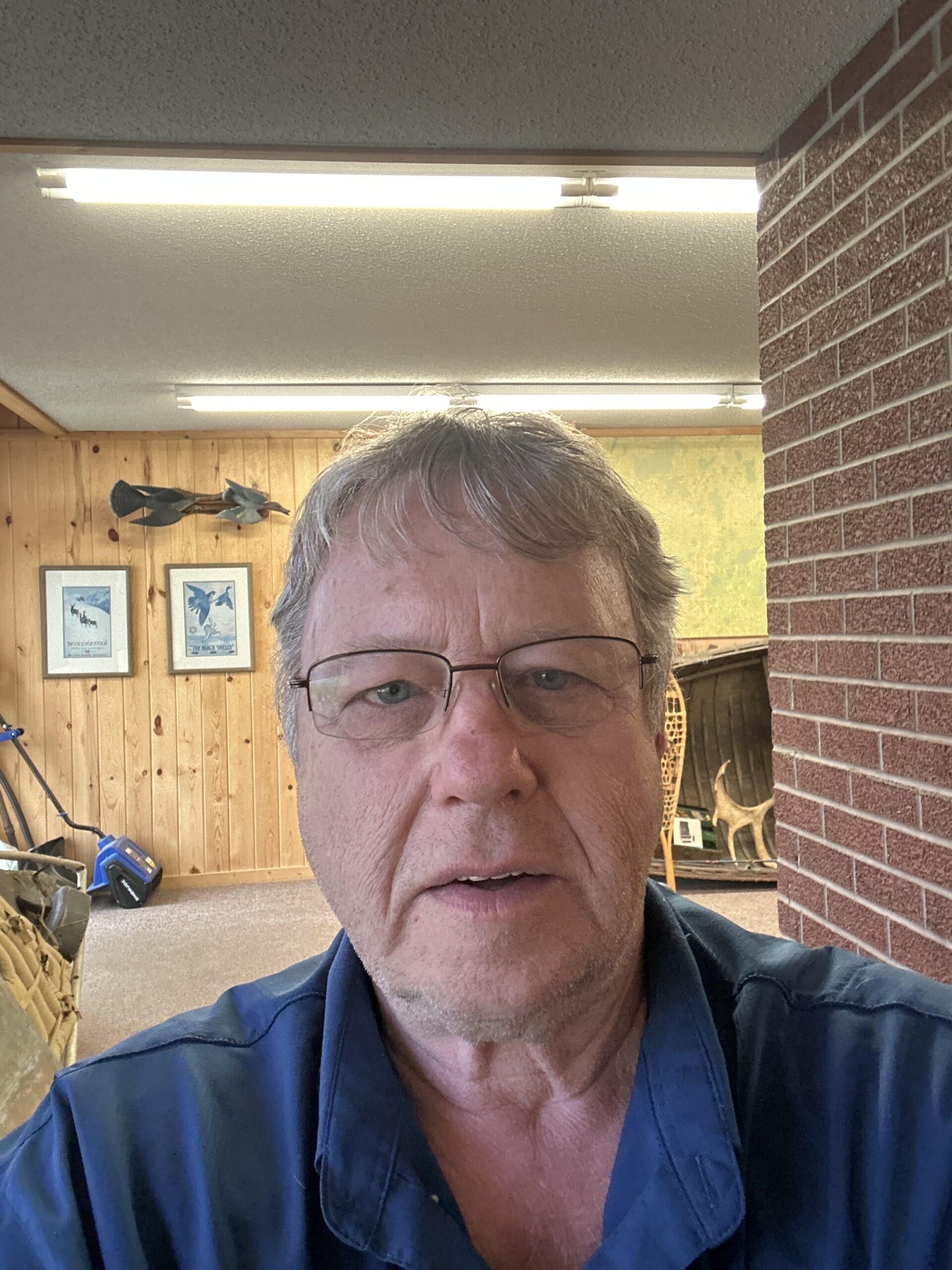 Roger D Hoplin